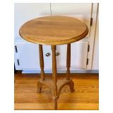 LR - Wooden Pedestal Accent Side Table