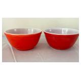 Set of 5 Vintage Pyrex Mixing Bowls in Multicolor