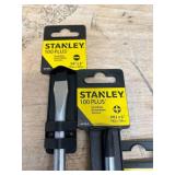 Differently sized Stanley Screwdrivers (lot of 4)