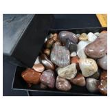 AGATES AND POLISHED ROCKS
