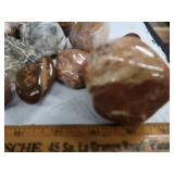 AGATES AND POLISHED ROCKS