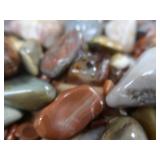 FLAT OF AGATES / POLISHED ROCKS