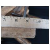 5 SMALLER VINTAGE WOOD HAND SCREW CLAMPS.