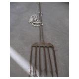 LARGE 6 TINE FISH SPEAR