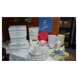 Floral Themed Nos Vintage Avon.(17+)