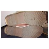 Ladies Size 8 1/2 Winter Boots by Global Win