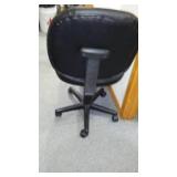Swivel 5 Caster Secretary Chair.