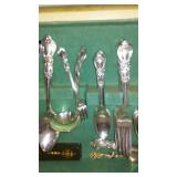 1847 Rogers Bros. Heritage Silverware (Setting For 12).