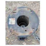 Large Heavy Duty 5th Wheel Hitch with Chains