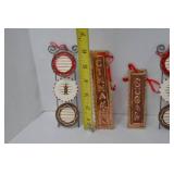 Christmas Cinnamon Sugar Ornaments and Plate Rack Decor Lot