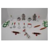 Vintage Miniature Kitchen Utensil Decor Lot - Red Green Handles