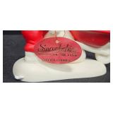 Department 56 Snowbabies Kitten Courier Figurine with Box