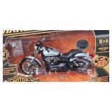 Harley-Davidson Mug and 1:18 Die-Cast 2002 Dyna Super Glide Sport Replica