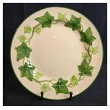 Set of Franciscan Ivy Pattern Dinner Plates, Made in California