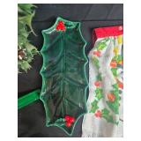 Assorted Vintage Christmas Decor and Linens, Wreath, Towels, and Dishes