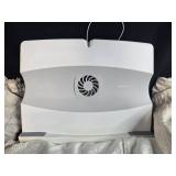 Belkin Laptop Cooling Lounge Model F5L028 with 3 Assorted Throw Blankets