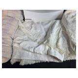 Belkin Laptop Cooling Lounge Model F5L028 with 3 Assorted Throw Blankets