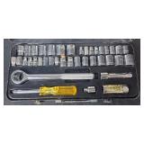 Hollywood Accessories Socket Wrench Set in Case - Metric and Inch