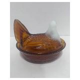 6" Amber and White Hen on Nest Tiny chip on base rim
