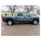 2011 CHEVROLET SILVERADO 1500 LT *1 Owner | 4x4 | No Accidents* (NO RESERVE)