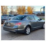 2009 HONDA ACCORD LX-P *No Accidents* (NO RESERVE)