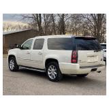 2010 GMC YUKON XL DENALI *All Wheel Drive* (NO RESERVE)