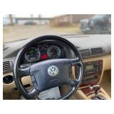 2005 VOLKSWAGEN PASSAT GLX (NO RESERVE)