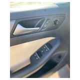 2012 VOLKSWAGEN JETTA SEL *Prior Certified Pre-Owned* (NO RESERVE)