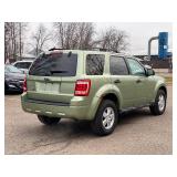 2008 FORD ESCAPE XLT *No Accidents* (NO RESERVE)