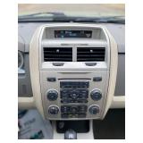2008 FORD ESCAPE XLT *No Accidents* (NO RESERVE)