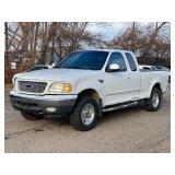 1999 FORD F-150 XL *4x4 | No Accidents* (NO RESERVE)