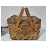 Vintage Baskets & Cloth Storage Box