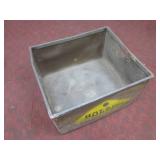 (LRF) Vintage Holsum Bread Box - 25...