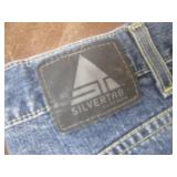 (K) 5 Pair of Jeans - Levis, Wrangl...