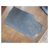 (K) 5 Pair of Jeans - Levis, Wrangl...