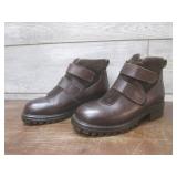 (K) Pair of L.L. Bean Velcro Closur...