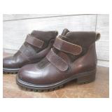 (K) Pair of L.L. Bean Velcro Closur...
