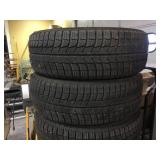 Set of 4 Michelin X-ICE 195/60R15 Tires