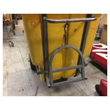 Rubbermaid Commercial 1050 Standard Duty 1 cu/yd 1000 Lb Cart