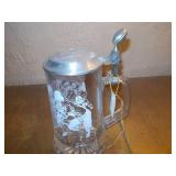 Lidded glass beer mugs