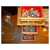 Musical jewelry box with jewelry