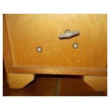 Musical jewelry box with jewelry