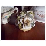Creamers, plant container, ceramic flower Knick Knack