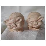 Pig salt and pepper shakers