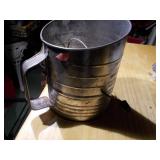 Vintage Metal Cookware & Baking Items