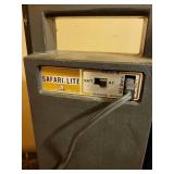 Safari Lite Model 165/J Portable Lamp with Reflector and Cord