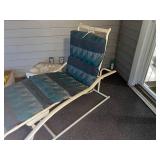 Outdoor Patio Chaise Lounge Chair with Cushion and Side Table