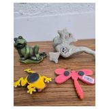 Frogs Lot of 3 w/ Dragonfly magnet