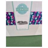 NIB Scentsy Suc-cute-lent