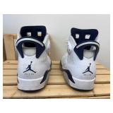 Worn Mens  Size US 8.5 Jordan 6 Retro Midnight Navy